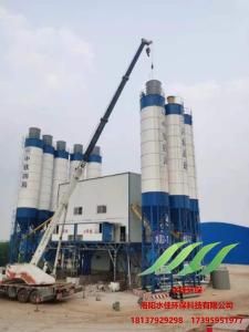 濟（jì）源中鐵四局商混站倉頂除（chú）塵